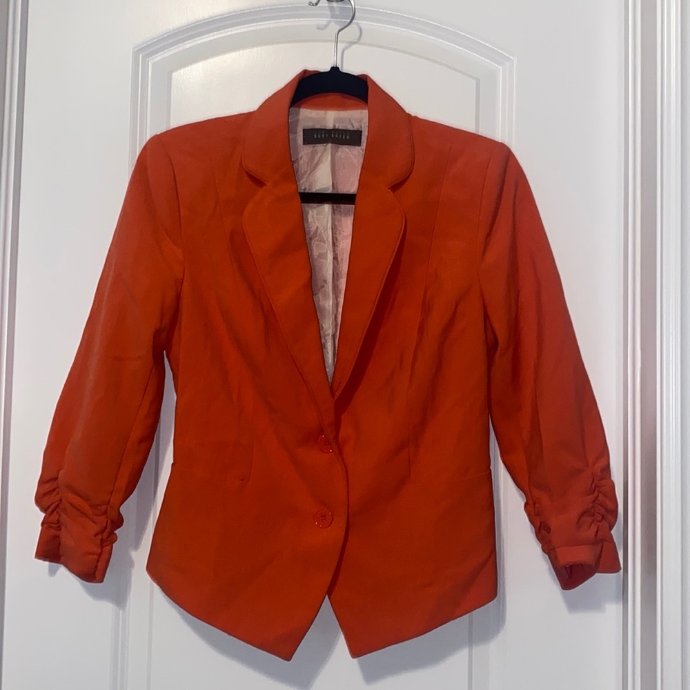 Suzy Shier coral blazer